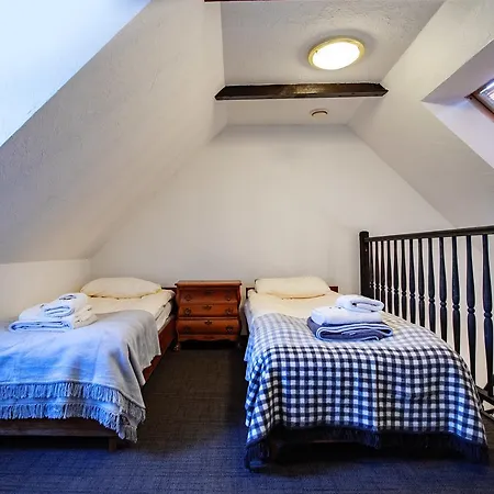 Pod Czarnym Labedziem Rydzewo (Gizycko)